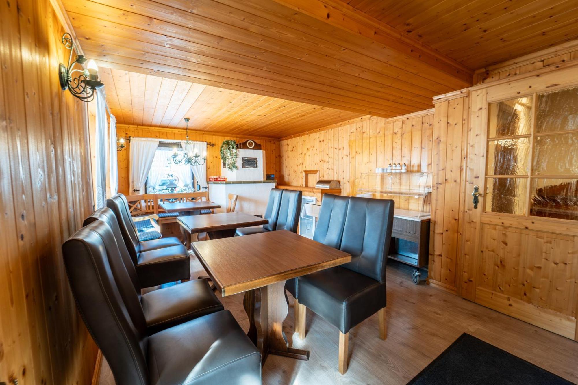 Gaestehaus Mack Триттенхайм Экстерьер фото